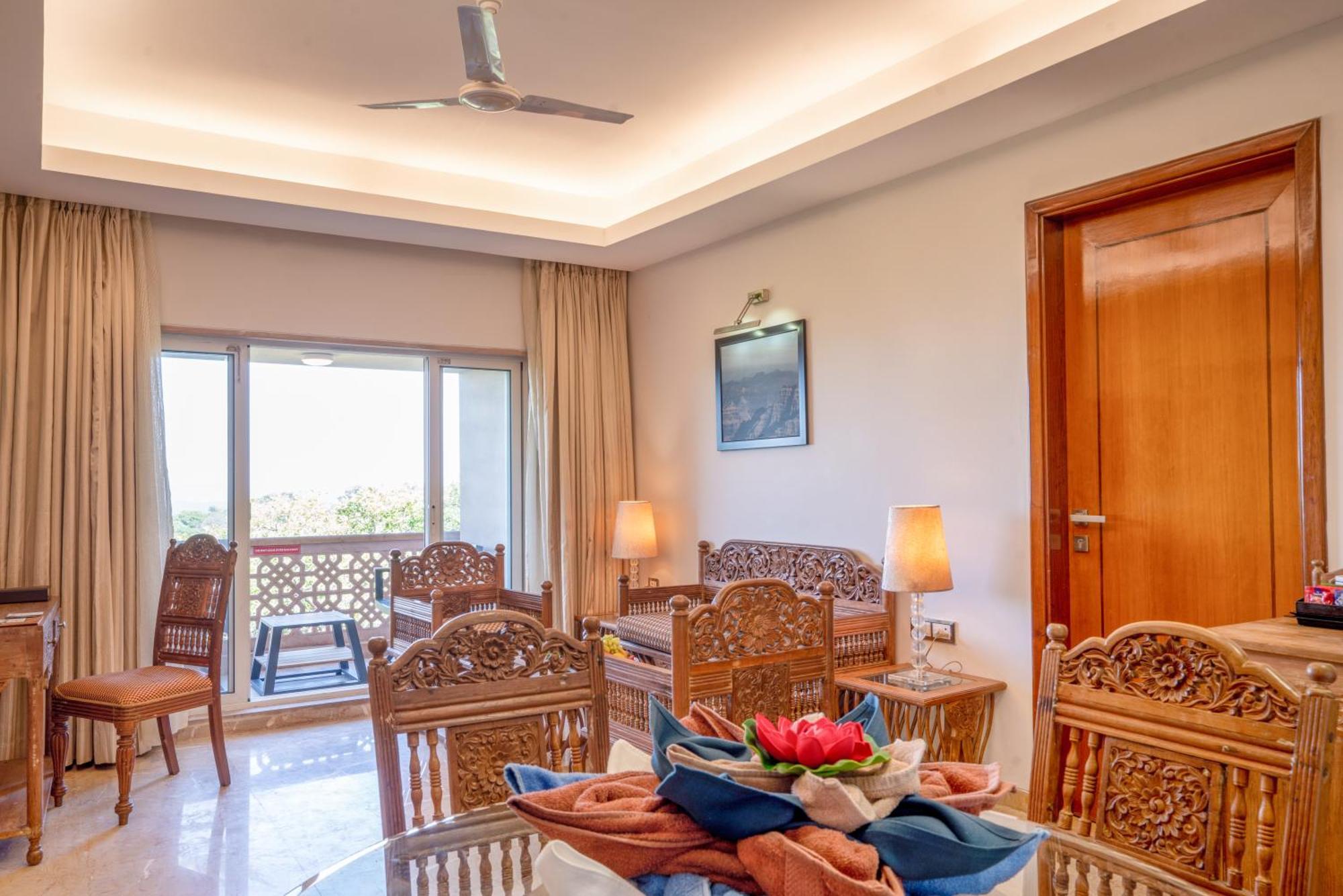 Evershine Resort & Spa Mahabaleshwar Luaran gambar