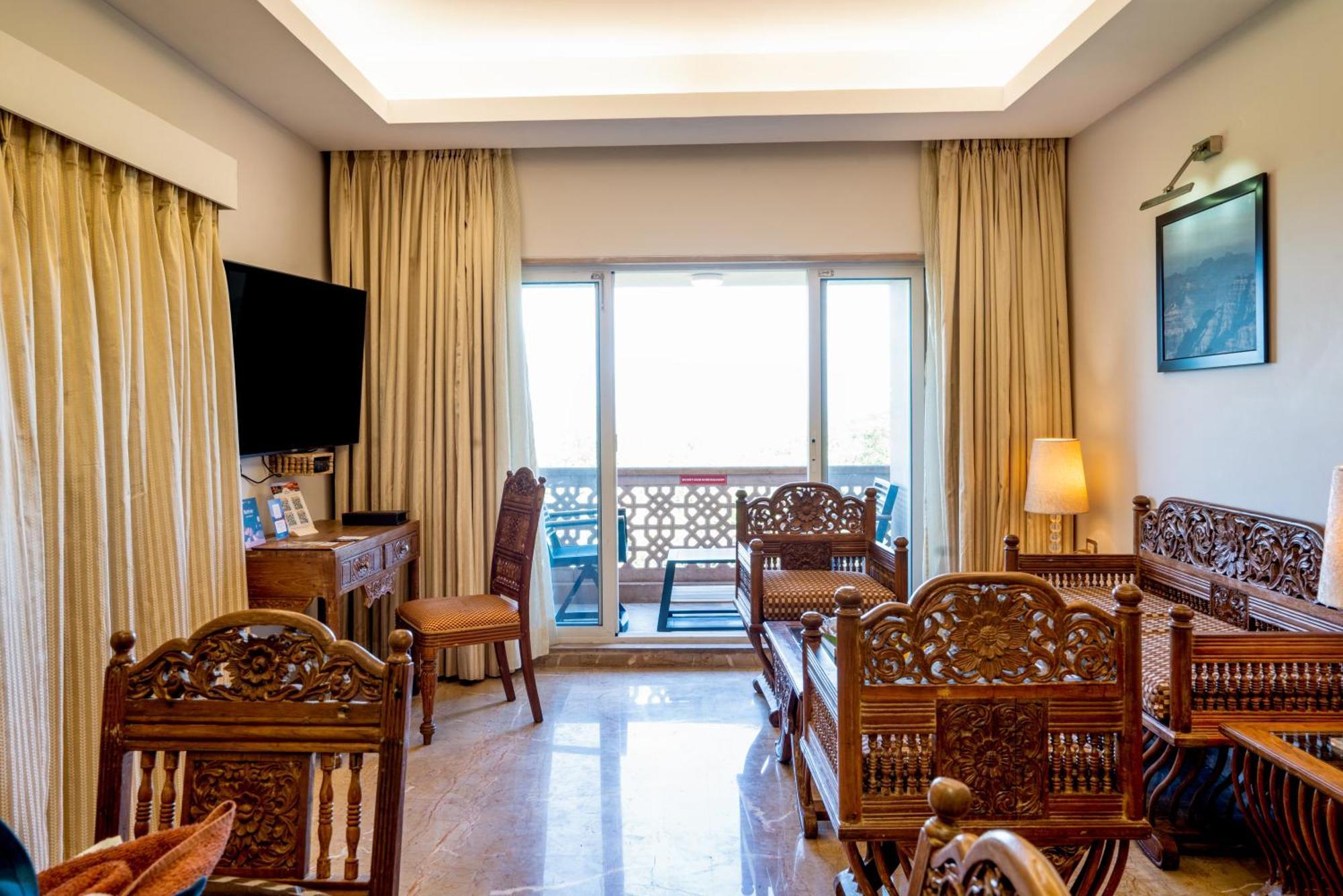 Evershine Resort & Spa Mahabaleshwar Luaran gambar