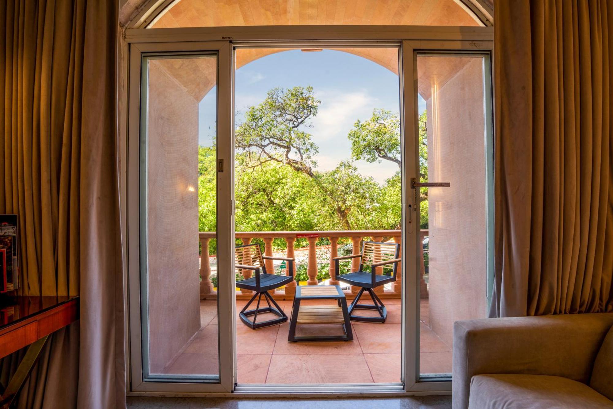 Evershine Resort & Spa Mahabaleshwar Luaran gambar
