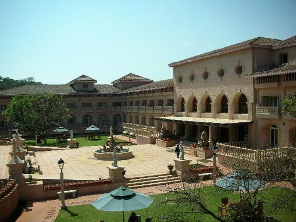 Evershine Resort & Spa Mahabaleshwar Luaran gambar