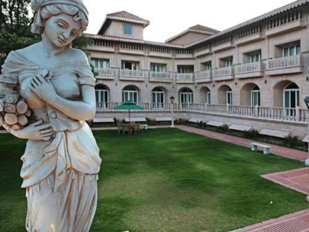 Evershine Resort & Spa Mahabaleshwar Luaran gambar